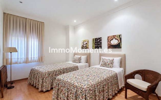 Wiederverkauf - Wohnung - Estepona  - Estepona Centro