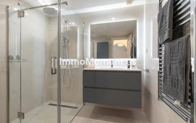 Wiederverkauf - Wohnung - Marbella - Nueva Andalucía