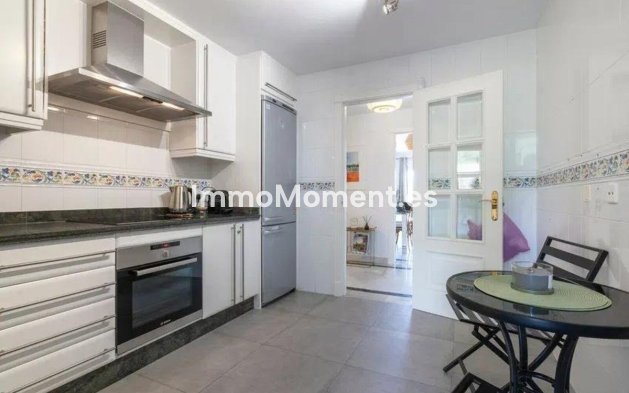 Wiederverkauf - Wohnung - Marbella - Nueva Andalucía