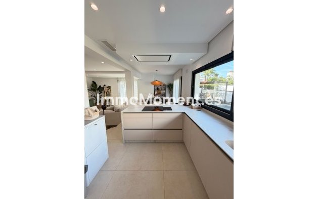 Wiederverkauf - Freistehende Villa - Benalmadena - Arroyo de la Miel