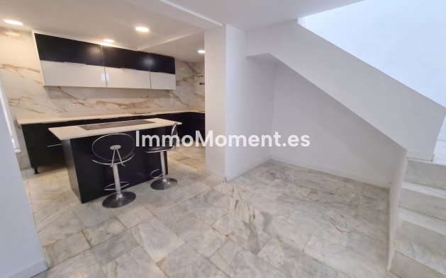 Resale - Detached villa - Benalmadena - Benalmadena Centro