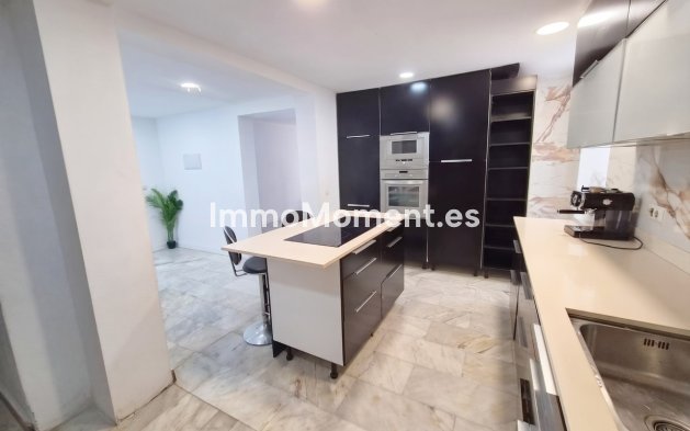 Resale - Detached villa - Benalmadena - Benalmadena Centro