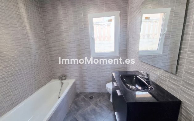 Resale - Detached villa - Benalmadena - Benalmadena Centro