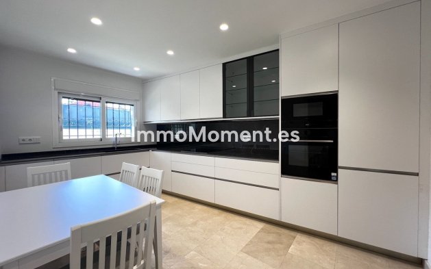 Wiederverkauf - Reihenhaus - Estepona  - Estepona Centro