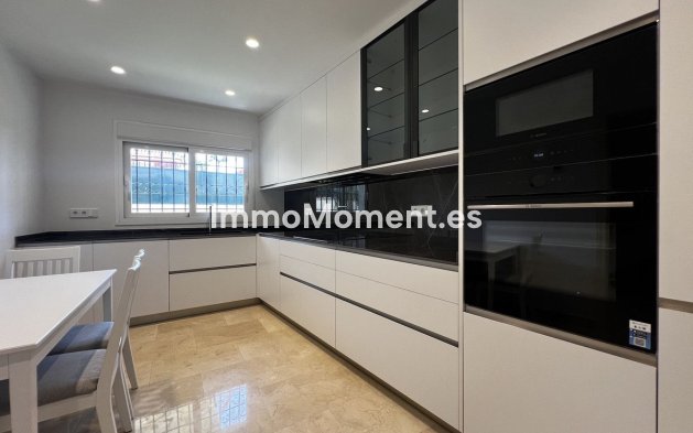 Wiederverkauf - Reihenhaus - Estepona  - Estepona Centro