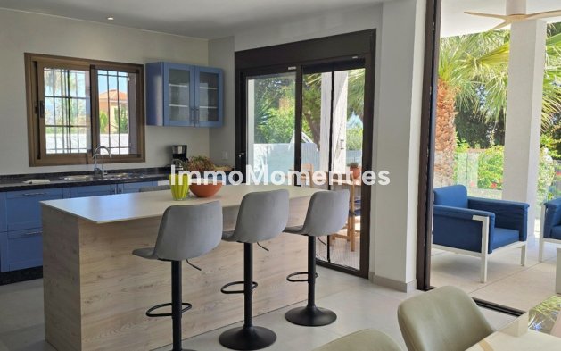 Wiederverkauf - Freistehende Villa - Torremolinos