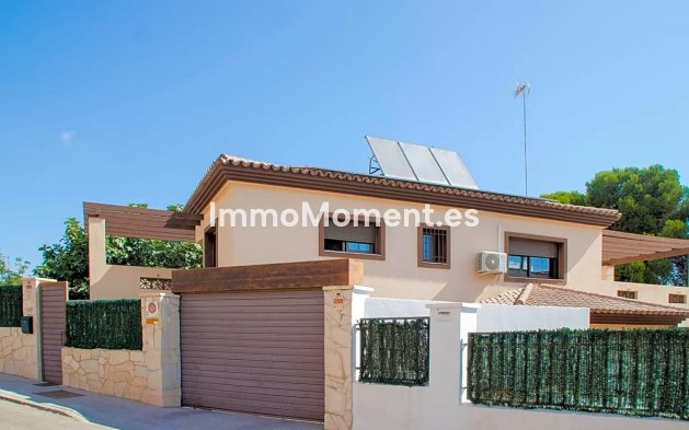 Wiederverkauf - Freistehende Villa - Torremolinos