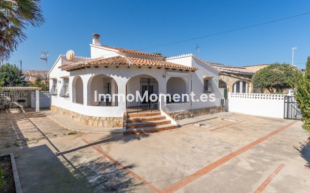Wiederverkauf - Freistehende Villa - Denia - Denia Centro