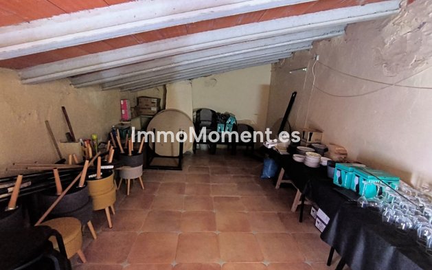 Reventa - Casa de campo - Yecla - Yecla Centro