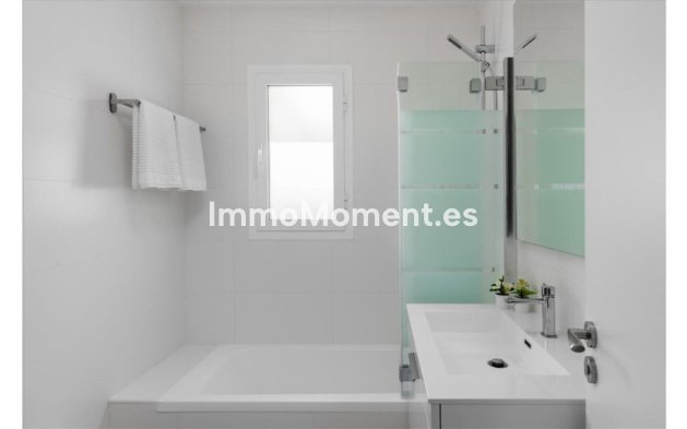 Wiederverkauf - Wohnung - Estepona  - Estepona Centro