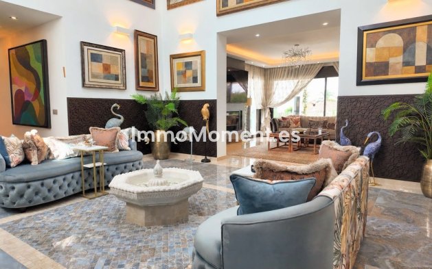 Bestaande woning - Vrijstaande villa - Estepona  - Estepona Centro
