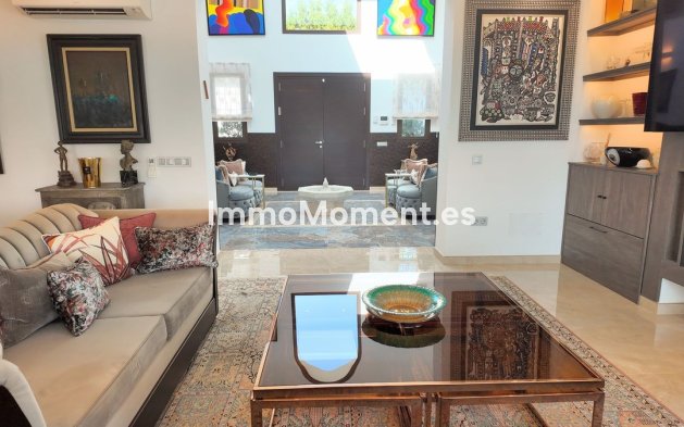 Bestaande woning - Vrijstaande villa - Estepona  - Estepona Centro