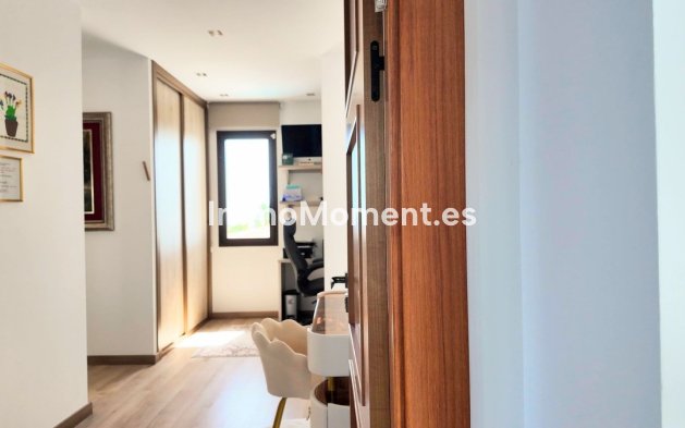 Bestaande woning - Vrijstaande villa - Estepona  - Estepona Centro
