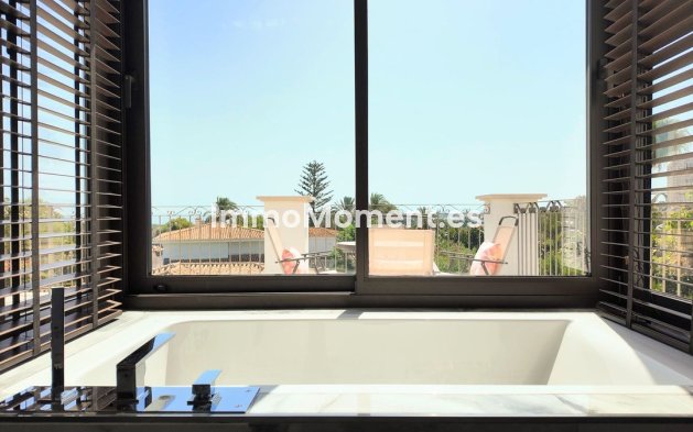 Bestaande woning - Vrijstaande villa - Estepona  - Estepona Centro