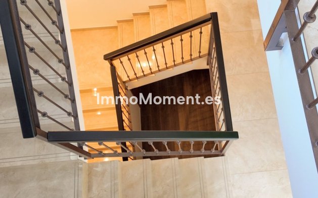 Bestaande woning - Vrijstaande villa - Estepona  - Estepona Centro