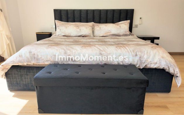 Bestaande woning - Vrijstaande villa - Estepona  - Estepona Centro