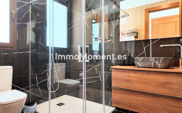 Bestaande woning - Vrijstaande villa - Estepona  - Estepona Centro