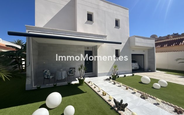 Resale - Detached villa - Cartagena - Los Urrutias