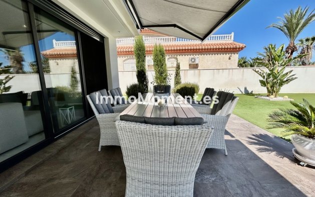 Resale - Detached villa - Cartagena - Los Urrutias