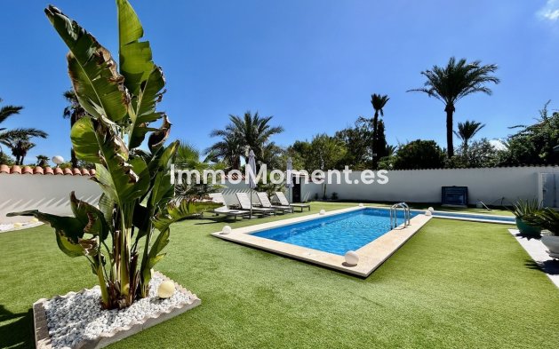 Resale - Detached villa - Cartagena - Los Urrutias
