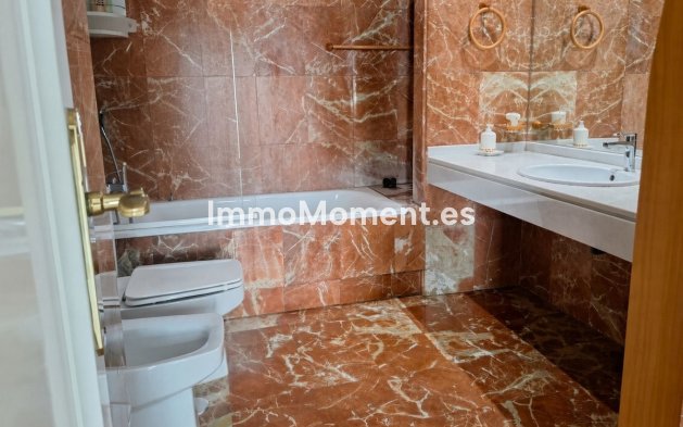Revente - Appartement - Estepona  - Estepona Centro