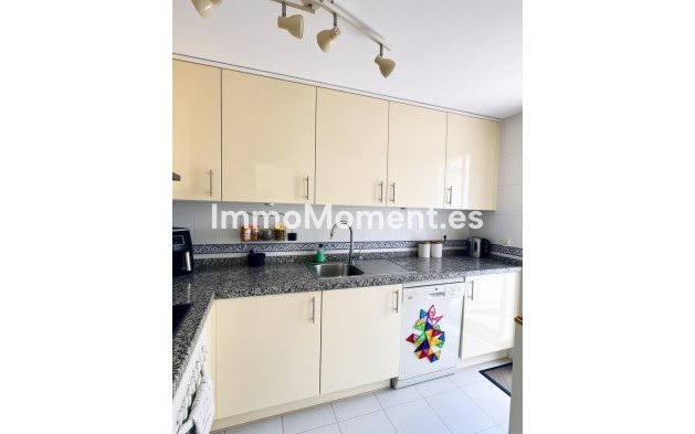 Resale - Apartment - Manilva - La Duquesa