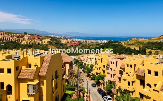 Resale - Apartment - Manilva - La Duquesa
