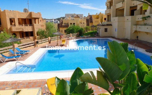 Resale - Apartment - Manilva - La Duquesa
