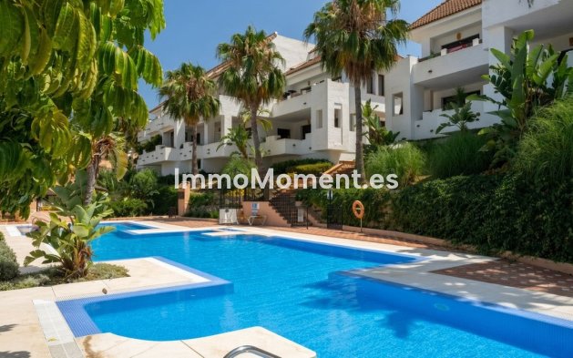 Resale - Apartment - Manilva - La Duquesa