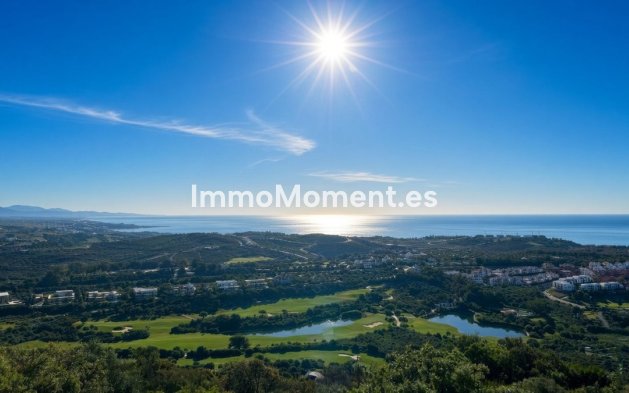 Resale - Apartment - Casares - Doña Julia