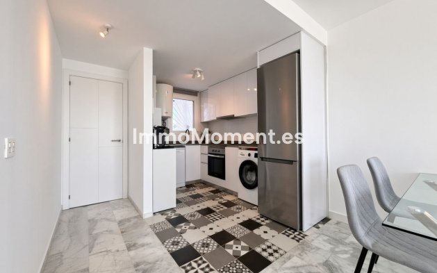 Resale - Apartment - Casares - Doña Julia