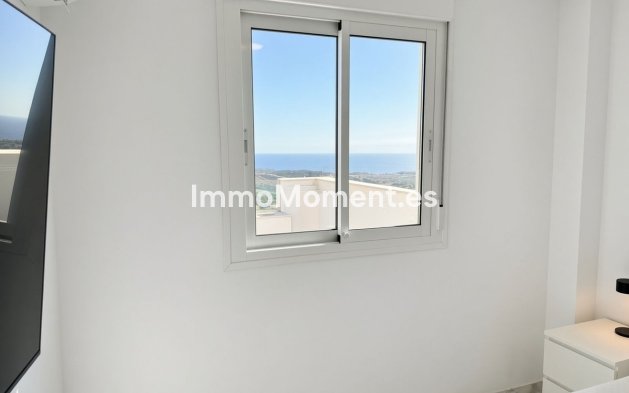 Resale - Apartment - Casares - Doña Julia