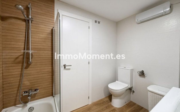 Resale - Apartment - Casares - Doña Julia