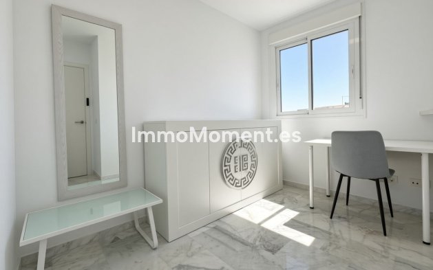 Resale - Apartment - Casares - Doña Julia