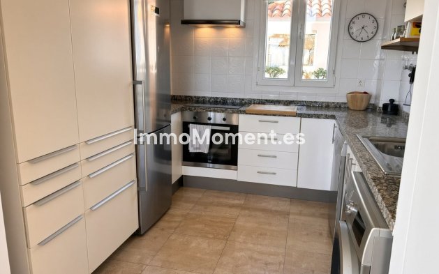Resale - Apartment - Manilva - La Duquesa