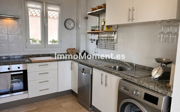 Resale - Apartment - Manilva - La Duquesa
