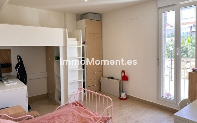 Resale - Apartment - Manilva - La Duquesa