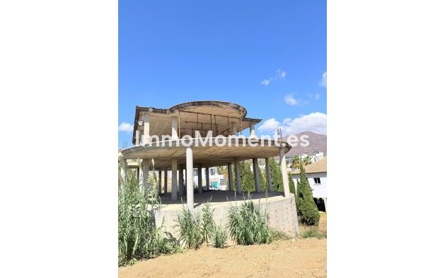 Nieuwbouw - Vrijstaande villa - Estepona  - Valle Romano