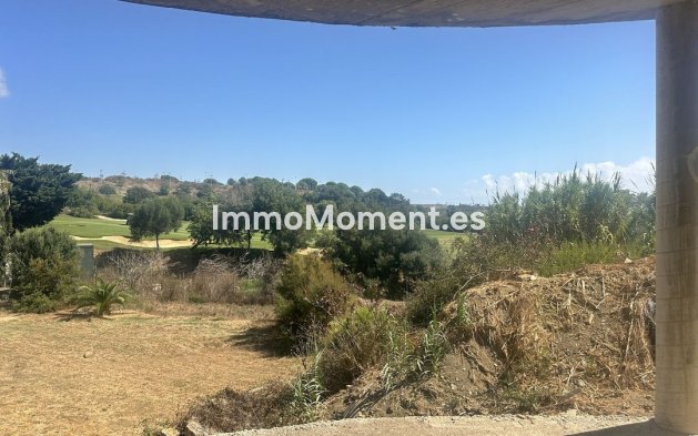 Nieuwbouw - Vrijstaande villa - Estepona  - Valle Romano