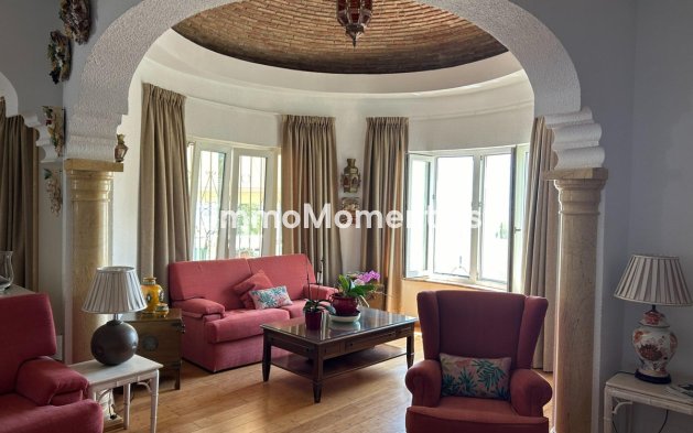 Bestaande woning - Vrijstaande villa - Benalmadena - Benalmadena Centro