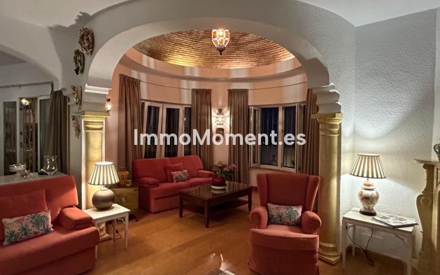 Bestaande woning - Vrijstaande villa - Benalmadena - Benalmadena Centro