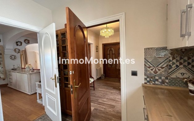 Bestaande woning - Vrijstaande villa - Benalmadena - Benalmadena Centro