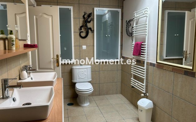 Bestaande woning - Vrijstaande villa - Benalmadena - Benalmadena Centro