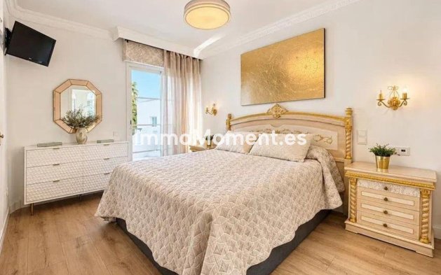 Resale - Townhouse - Marbella - Nueva Andalucía