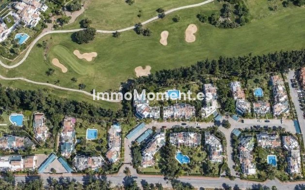 Resale - Townhouse - Marbella - Nueva Andalucía
