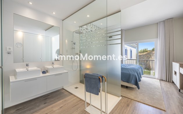 Resale - Apartment - Benahavís - Benahavís Centro