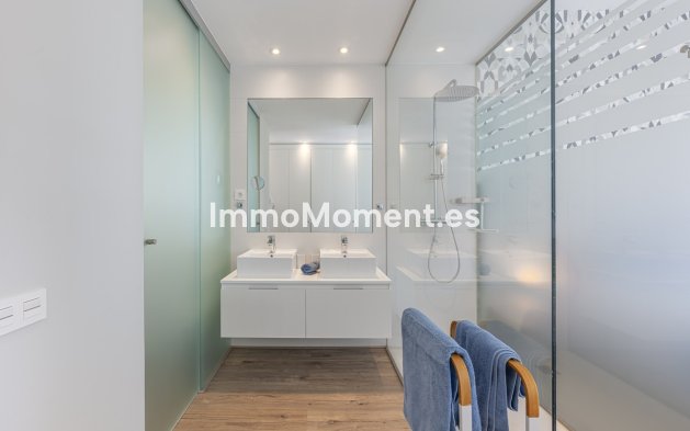 Resale - Apartment - Benahavís - Benahavís Centro