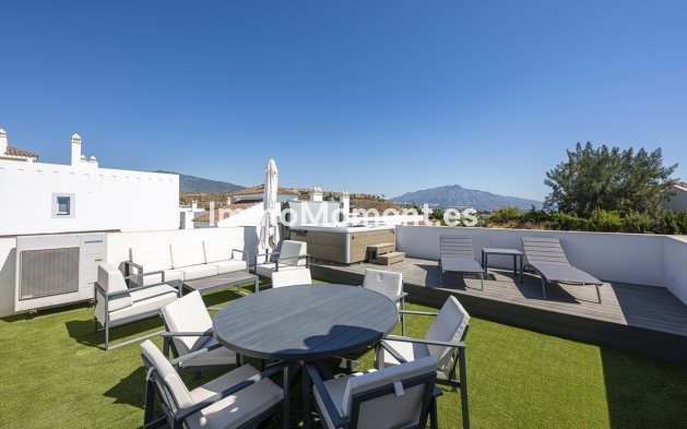 Resale - Apartment - Benahavís - Benahavís Centro