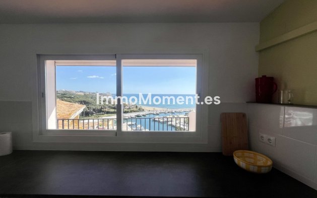 Resale - Apartment - Marbella - Puerto de Cabopino