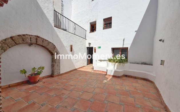 Resale - Townhouse - Marbella - Marbella Centro